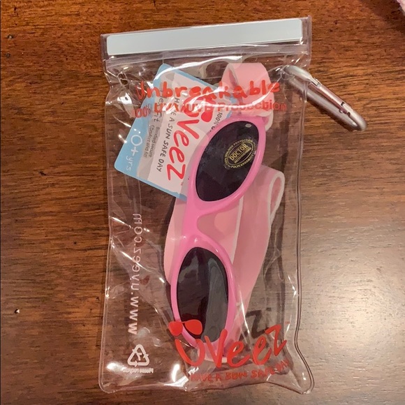 NWT- baby sunglasses! - Picture 2 of 3